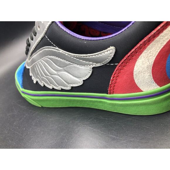 Vans Off The Wall Men\'s X Marvel Old Skool Shoes - Avengers Multi main image 10